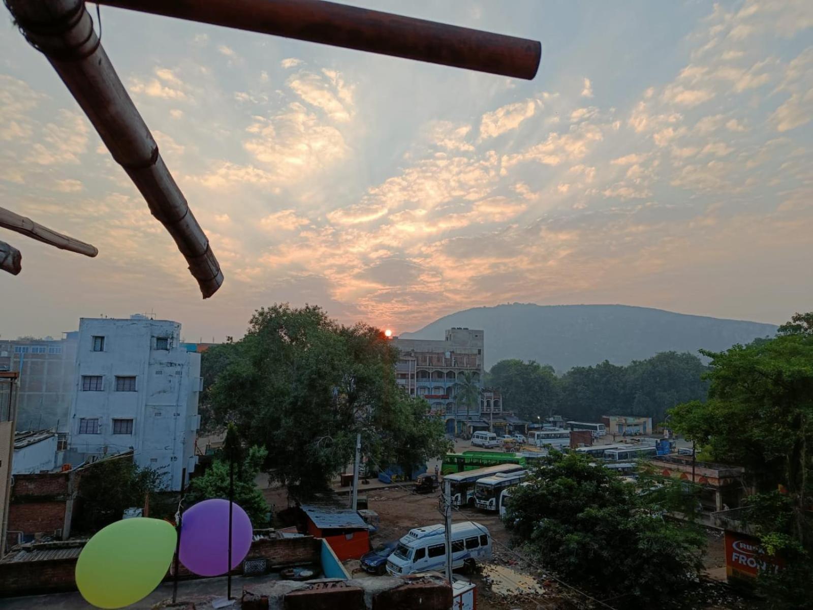 Hotel Devdoot Rajgir Room photo